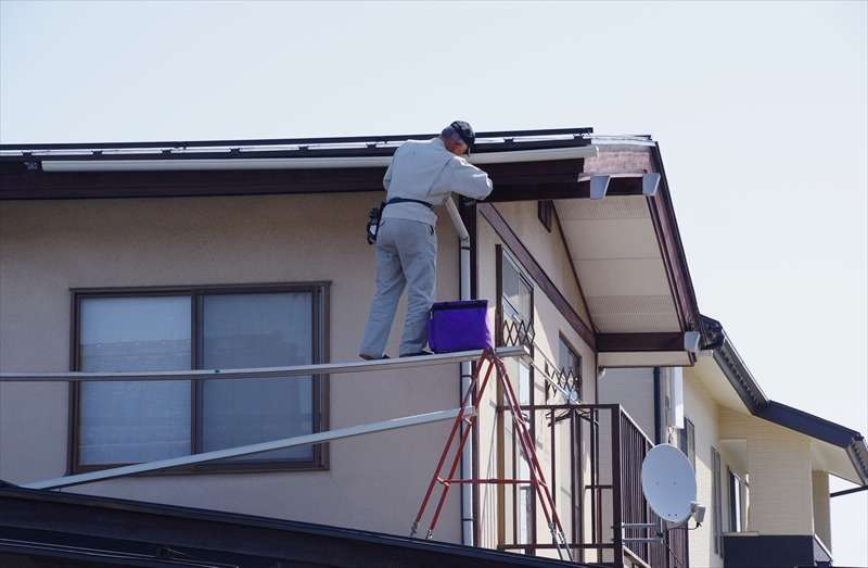 確かな技術と知識を持つ板金のプロが札幌市内で屋根工事
