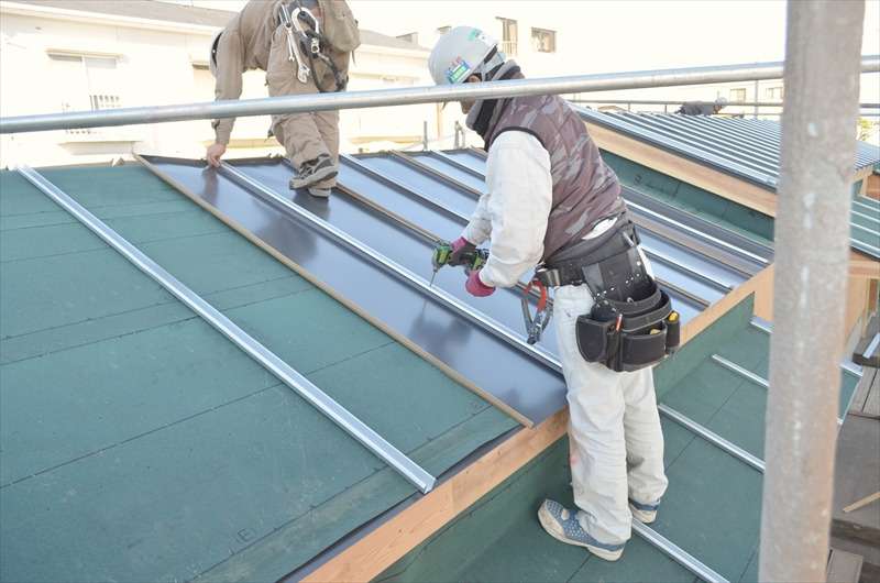 職人として札幌近郊の住宅の屋根工事に従事したい方を募集中です